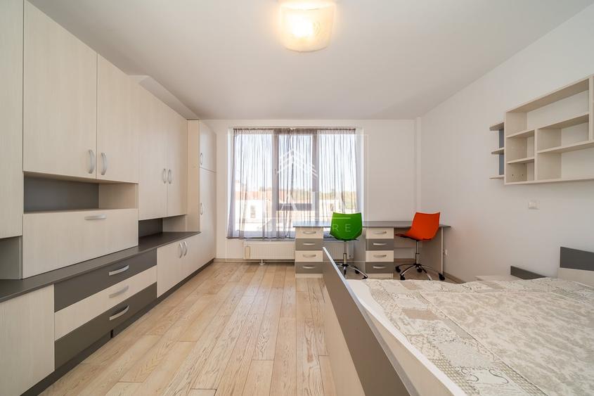 Apartament cu 3 camere decomandat în Calea Dumbrăvii