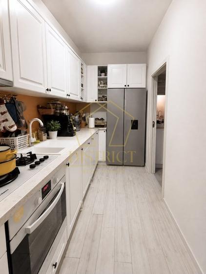 Apartament cu 2 camere semidecomandat, mobilat în Giroc