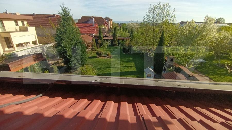 Casă individuală cu 7 camere cu Canalizare în Cetate