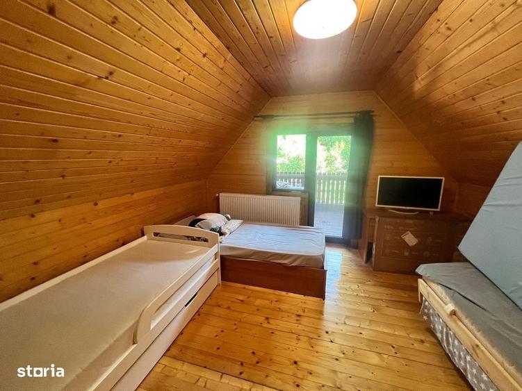Casă cu 3 camere în Câmpu Cetății