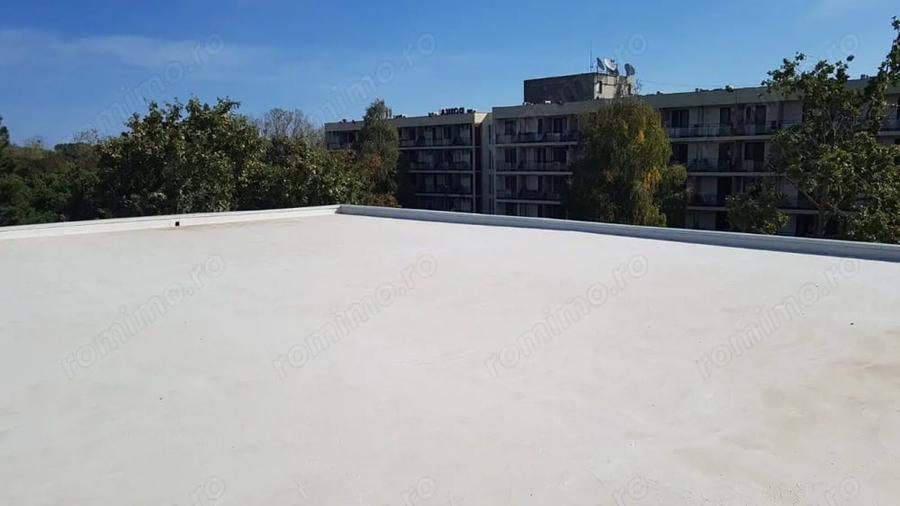 Spațiu comercial, de 800 mp, în Central