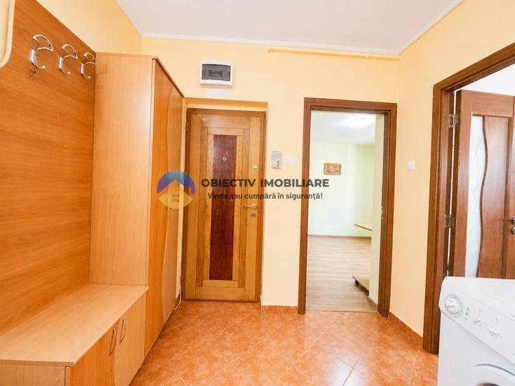 Apartament cu 2 camere decomandat în Central
