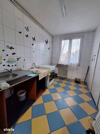 Apartament cu 3 camere în Giurgiului