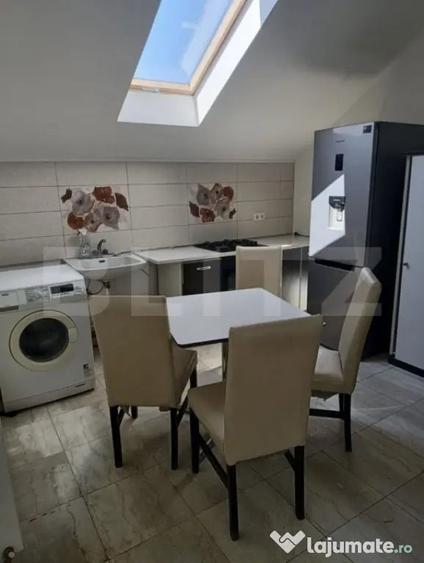 Casă cu 5 camere cu Teren 100 Mp în Central