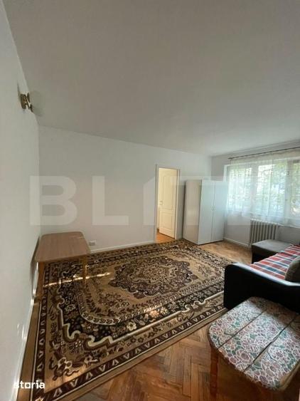 Apartament cu 3 camere decomandat în Sud