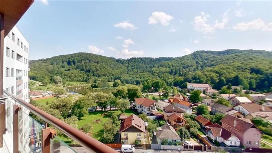 Apartament cu 2 camere semidecomandat, mobilat în Noua