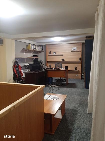 Casă cu 7 camere cu Teren 800 Mp în Dragomirești-Vale