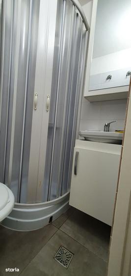 Garsonieră în Titan