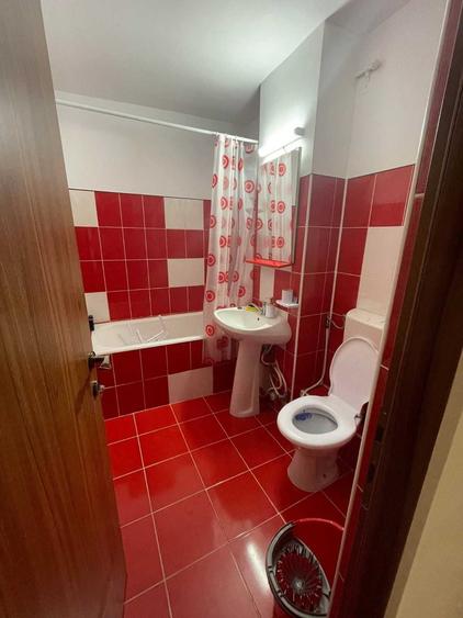 Apartament Doua Camere, decomandat, et 3 - 4