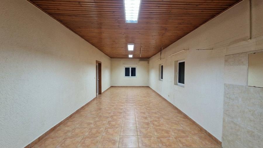 Casă individuală cu 7 camere cu Piscina în Sălaj