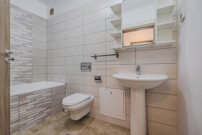 Apartament cu 2 camere semidecomandat, mobilat în Răcădău