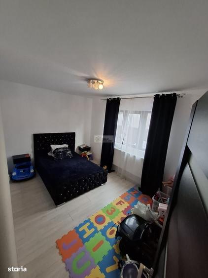 Casă cu 4 camere cu Teren 500 Mp în Milcovul