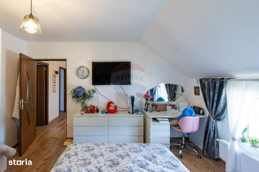 Casă cu 4 camere cu Teren 144 Mp în Măgura