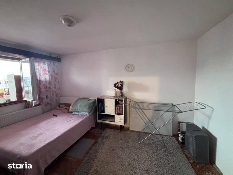 Apartament cu 3 camere în Dâmbu Pietros