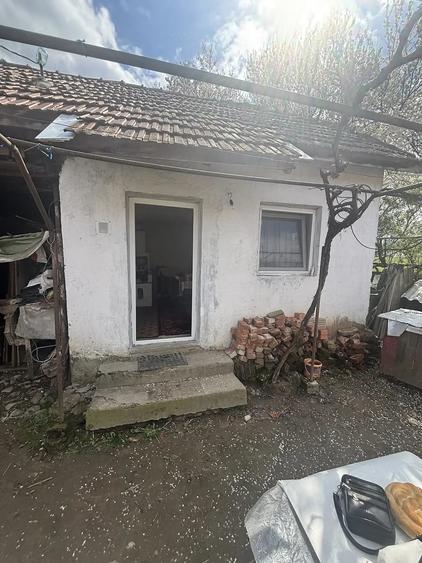 Casă cu 3 camere în Central