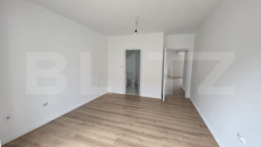 Apartament cu 3 camere semidecomandat în Unirea