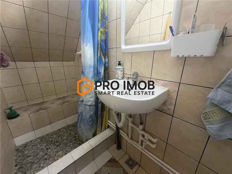 Casă individuală cu 5 camere cu Teren 408 Mp în 23 August