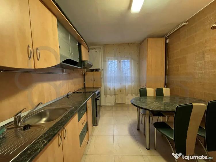 Apartament cu 3 camere decomandat în Mărăști