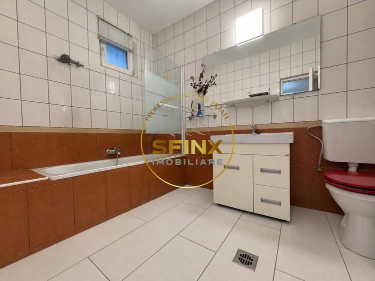 Birou, de 330 mp, în Domenii