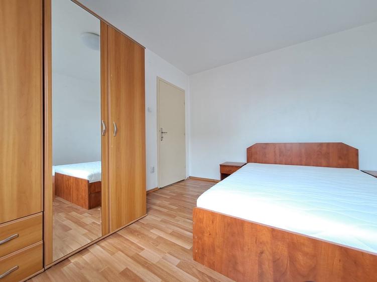 Apartament cu 2 camere semidecomandat în Universitate
