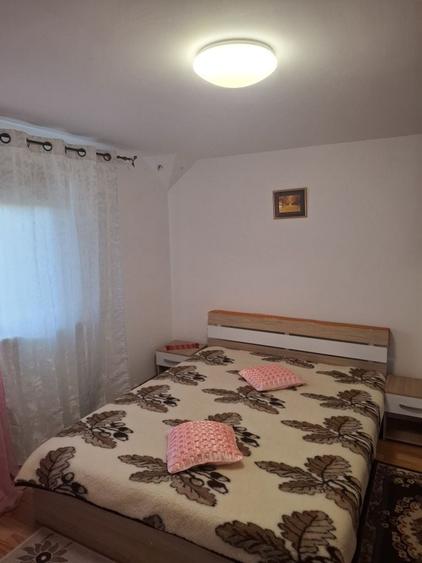 Casă cu 4 camere în Valea Lupului
