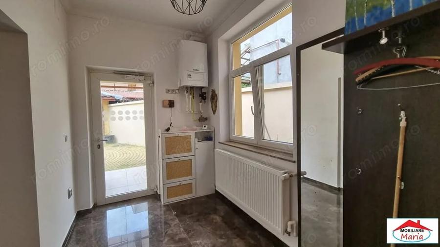 Casă cu Teren 280 Mp în Semicentral