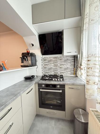 Apartament cu 2 camere decomandat în Central — fotografia 1