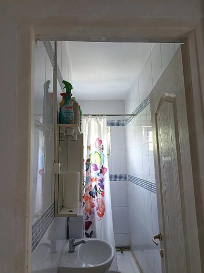 Apartament cu 2 camere nedecomandat în Petros
