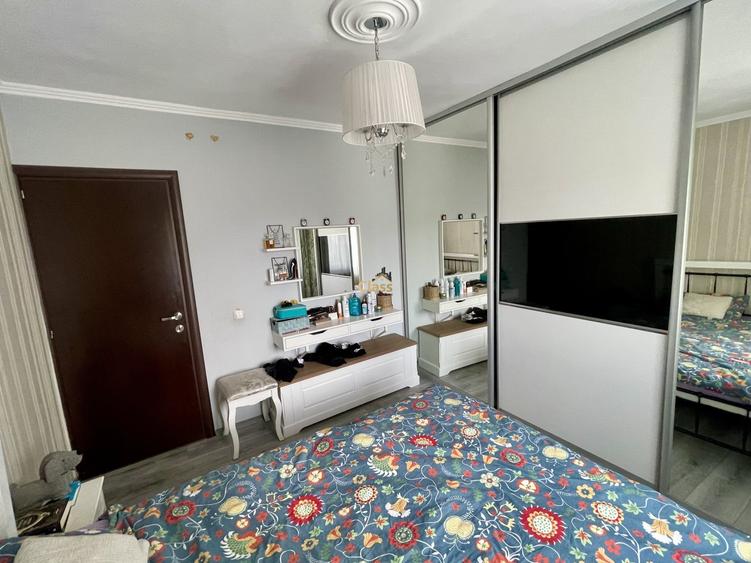 Apartament cu 3 camere decomandat, mobilat în Mărăști