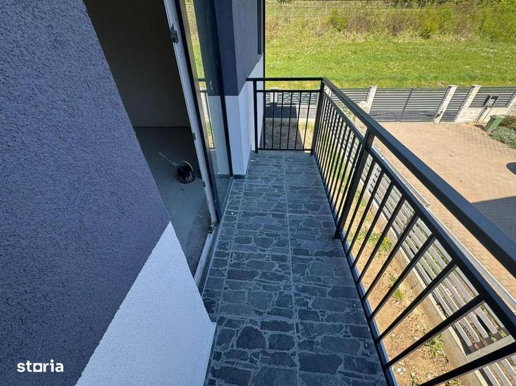 Casă cu 4 camere în Tăuți