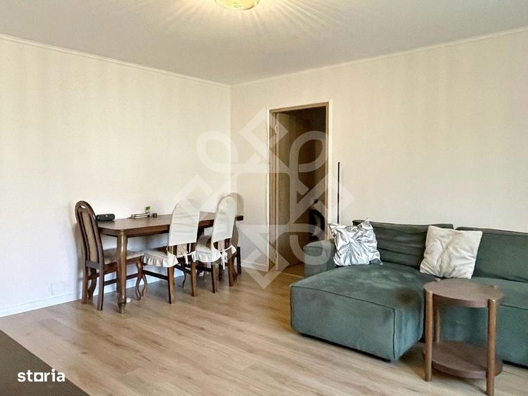 Apartament cu 3 camere semidecomandat în Rogerius