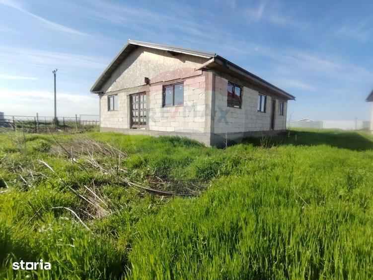 Casă cu 3 camere cu Teren 400 Mp în Nord