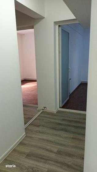 Apartament cu 3 camere în Râmnicelu