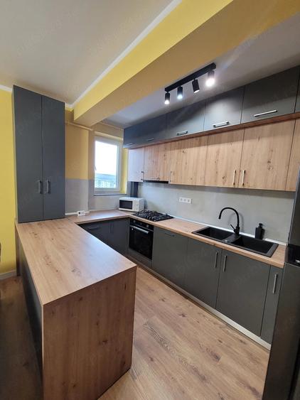 Apartament cu 2 camere semidecomandat în Florești