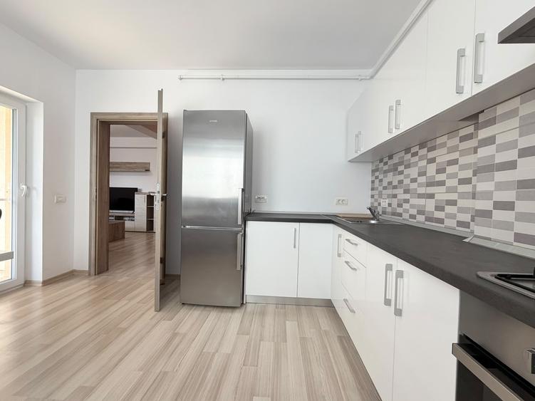 Apartament cu 3 camere decomandat în Bucovina