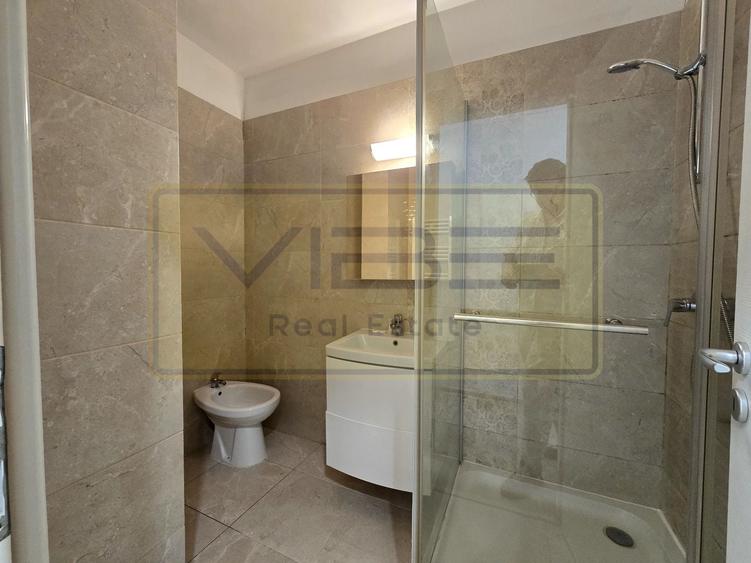 Apartament cu 2 camere semidecomandat, mobilat în Tătărași