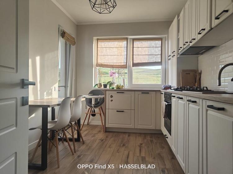 Apartament cu 3 camere decomandat în Apahida