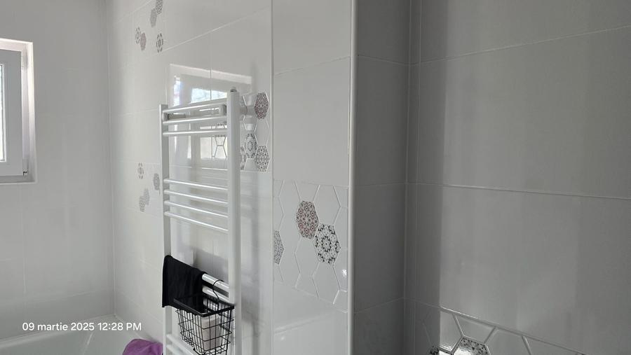 Apartament cu 2 camere semidecomandat în Primăverii