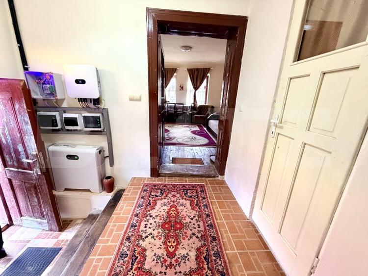 Casă individuală cu 2 camere cu Canalizare în Gârbova