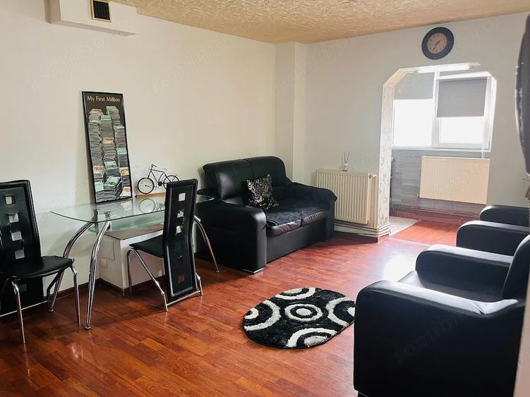 Apartament cu 2 camere decomandat în 1 Mai