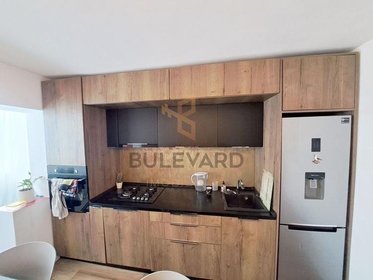 Apartament cu 4 camere decomandat, mobilat în Zorilor