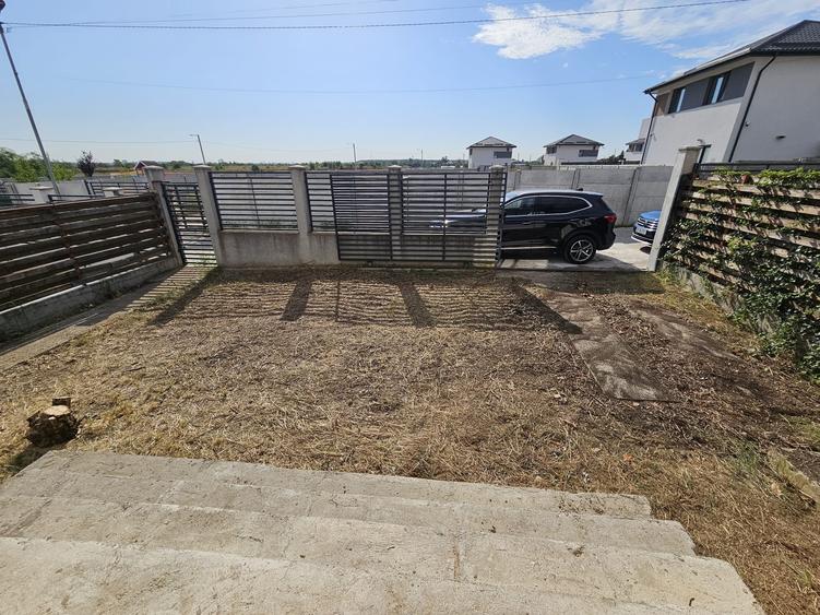 Duplex cu 5 camere cu Canalizare în Chiajna