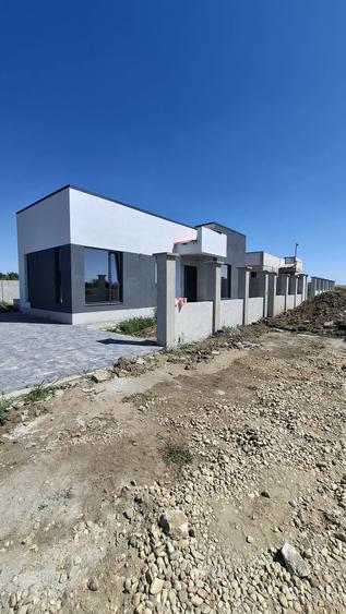 Teren Construcții intravilan de 400 mp, în Domnești