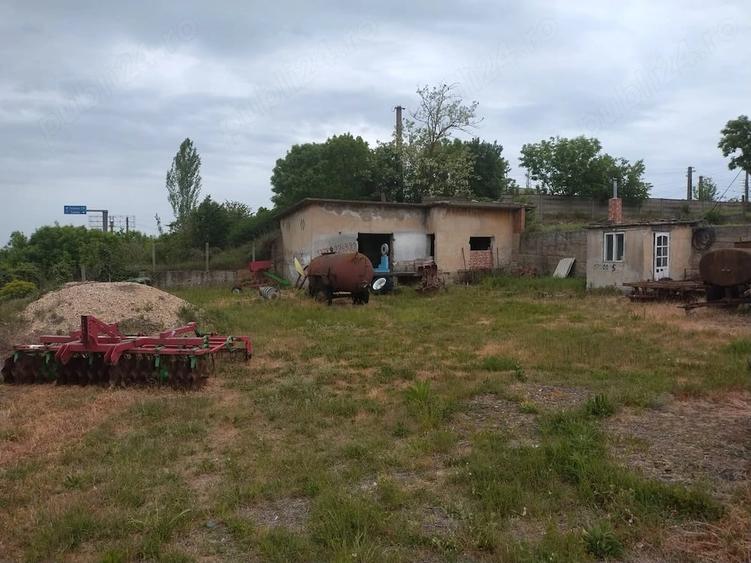 Teren de 2000 mp, în Chizătău