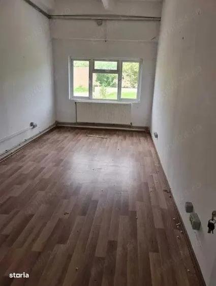 Spațiu comercial, de 1,723 mp, în Șoimuș