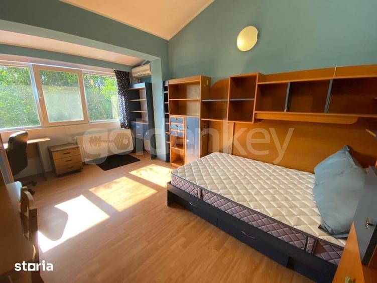 Casă cu 4 camere cu Teren 380 Mp în Central