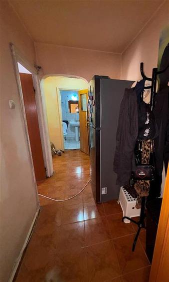 Apartament cu 2 camere decomandat în Berceni