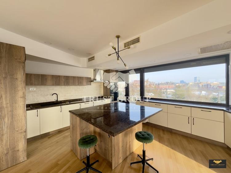 Apartament cu 5 camere decomandat, mobilat în Herăstrău