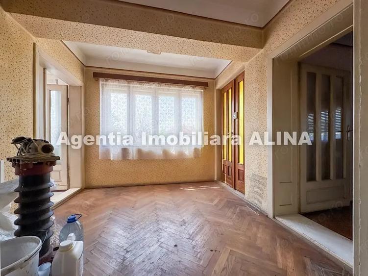 Casă cu 3 camere cu Teren 744 Mp în Criș
