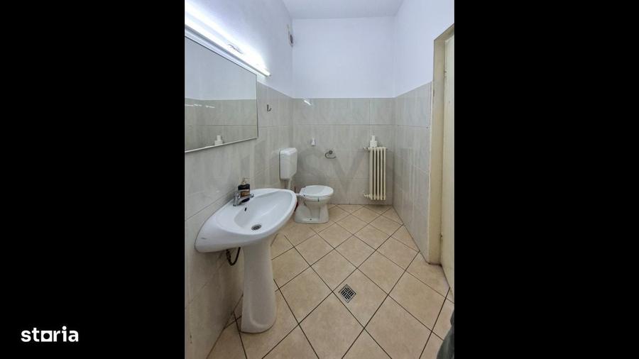 Spațiu comercial, de 170 mp, în Central